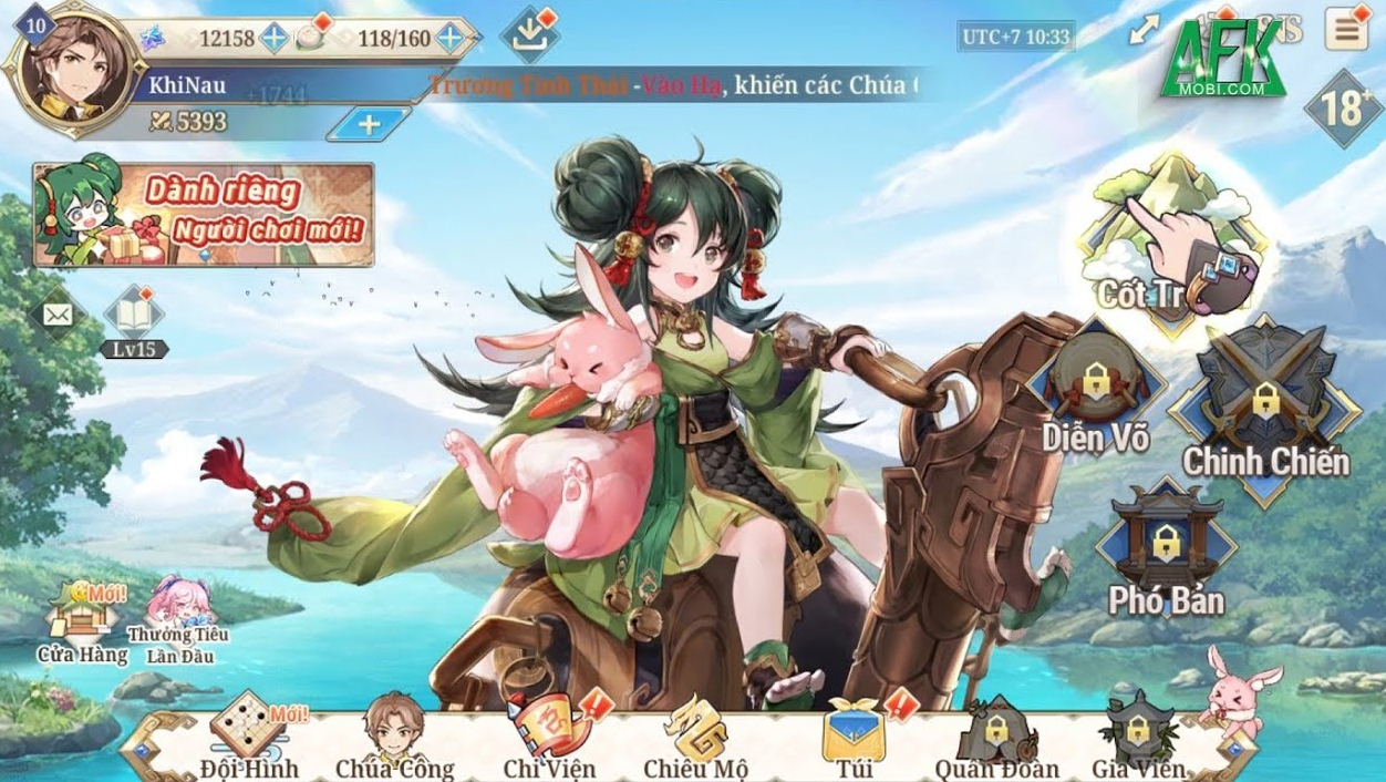Giao diện màn hình chính game nhân vật nữ mặc đồ xanh, ôm thỏ hồng và các nút chức năng