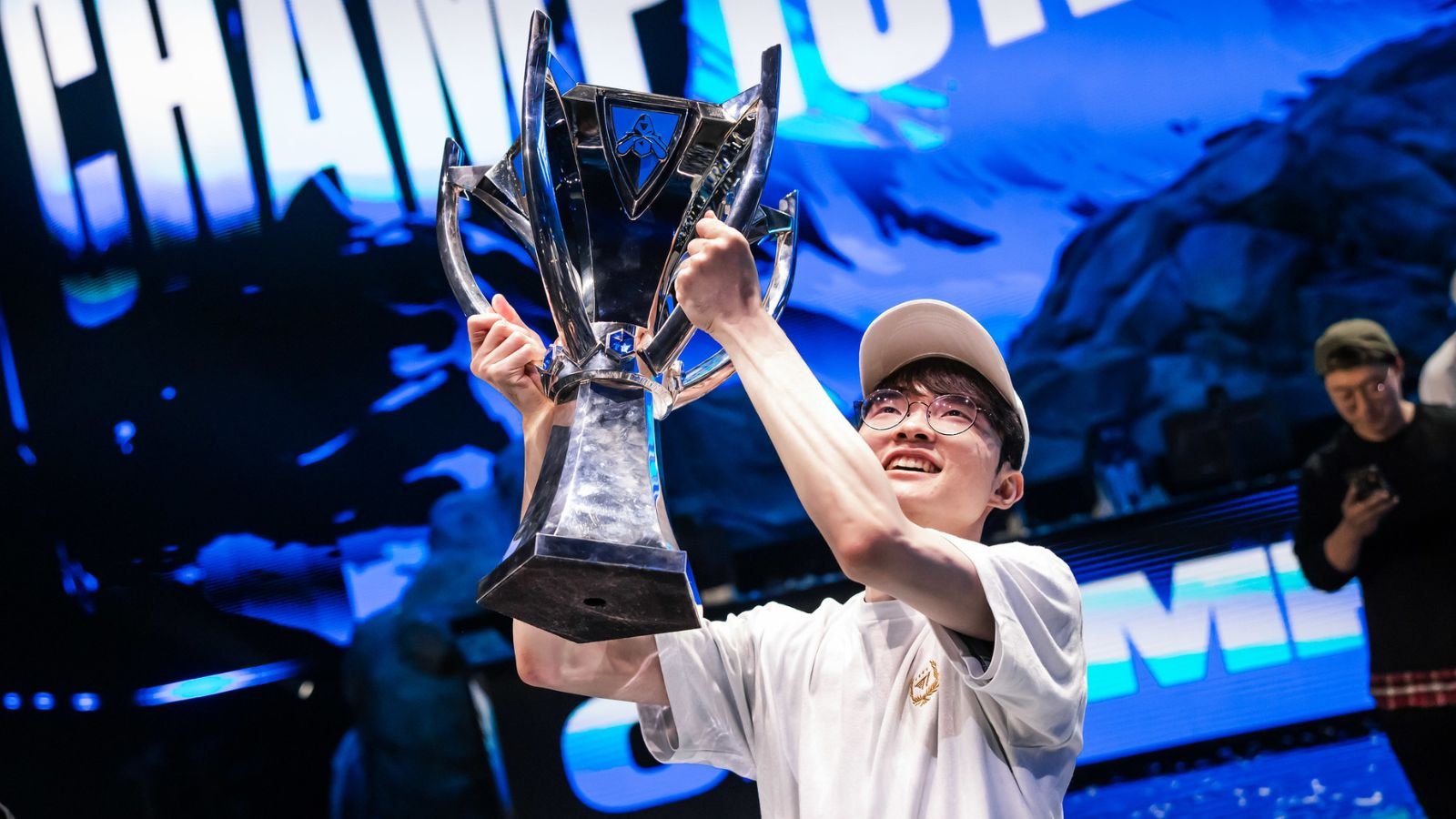 Fearless Draft kết hợp First Selection thay đổi hoàn toàn cách các đội tuyển tiếp cận một series đỉnh cao